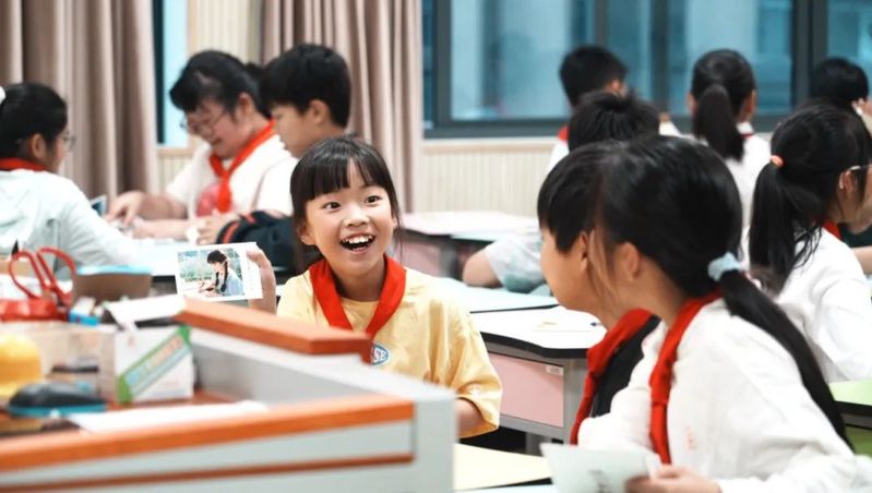 AI赋能职业启蒙：台湾av创新思政课走进小学课堂